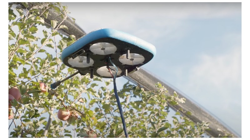 Da Rivoira i primi robot volanti Tevel per la raccolta delle mele (video)
