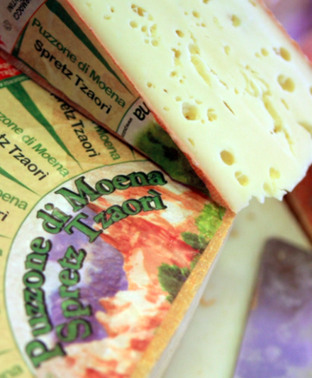 The “Puzzone di Moena Dop” won the  First Prize at the Italian Cheese Awards