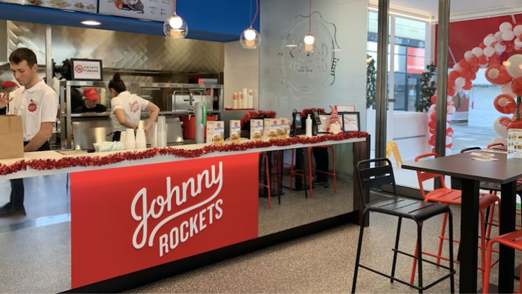 Il brand di ristorazione Johnny Rockets si espande in Italia