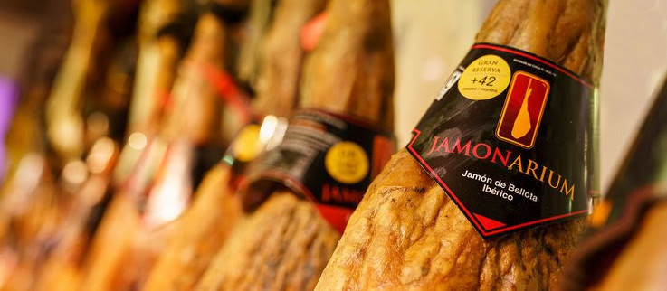 Club Jamonarium propone “el cortador de jamon” per fiere ed eventi, ma anche per matrimoni e compleanni