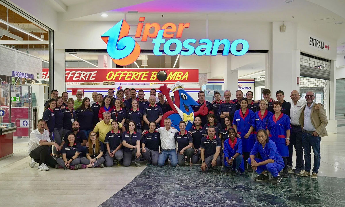 Tosano apre in Toscana in un ex Carrefour, grande folla a Calenzano
